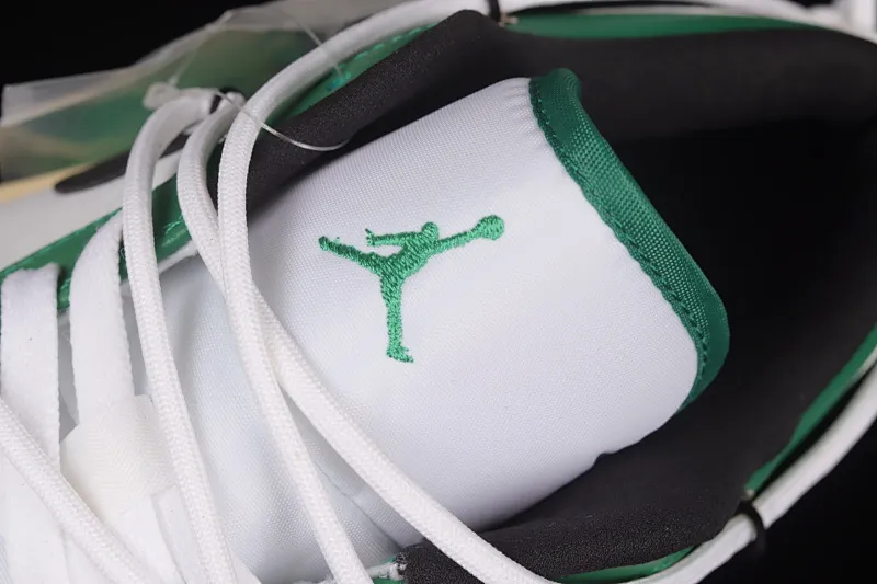 All categories Air Jordan Jordan series basketball shoes Air Jordan 1 Low Z version Air Jordan 1 Low AJ1 Joe 1 customized version Vibe flavor deconstruction Sports culture basketball shoes 553558-129